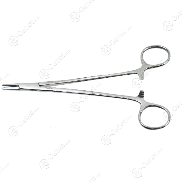 EA/1 MAYO HEGAR STAINLESS STEEL NEEDLE HOLDER, 6IN