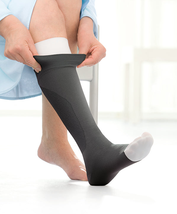 KT/1 JOBST ULCERCARE READY-TO-WEAR  4XL, NO ZIPPER, BLACK (INCL 1 STOCKING AND 2 LINERS)